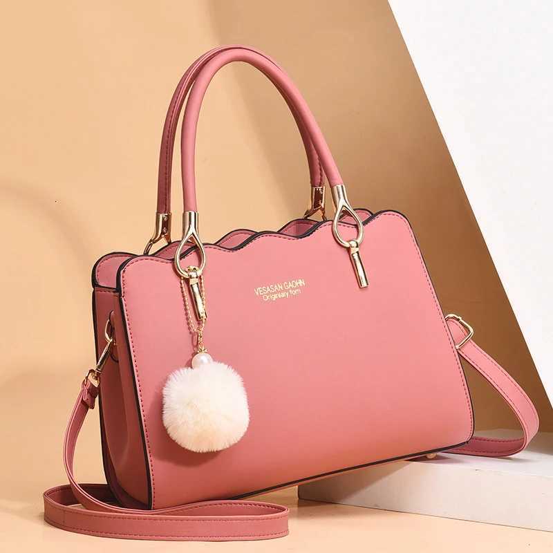 New Fashion Middle Aged Mom Shoulder Crossbody Bag Large Capacity Womens Handbag with PendantT251031