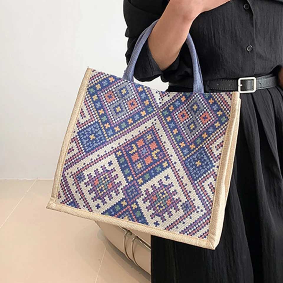 Womens Shoulder Bag Large Capacity Ethnic Style Handbag Retro Tote Bag W251031