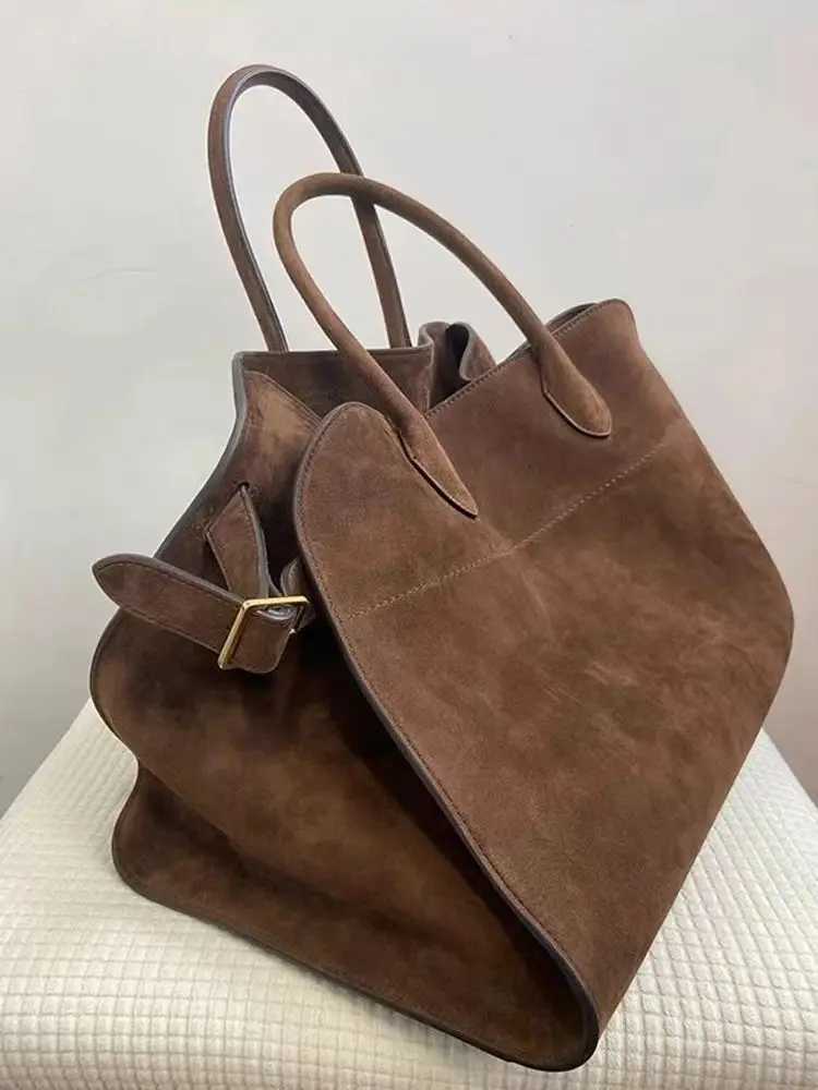 Ladies Tophandle Bag Highend Feel Niche Design Large Capacity Vintage Commute Handbag For Autumnwinter SeasonT251031