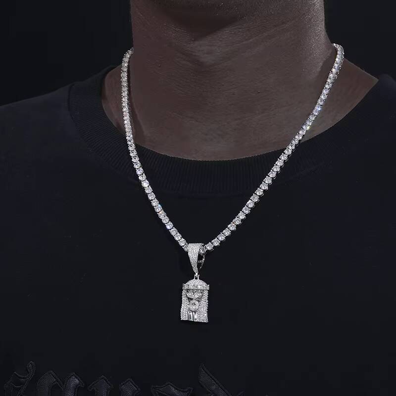 New Arrival 18K Gold Plated Rappers Jewelry 925 Sterling Silver Baguette VVS Moissanite Diamond Iced Out Jesus Piece Pendant