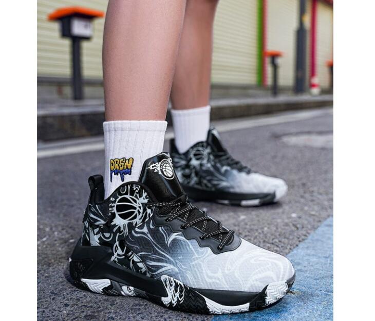 Autumn plus size 48 basketball shoes practical sports running shoes for boys teenagers and students anti slip friction with noise Z 10.25