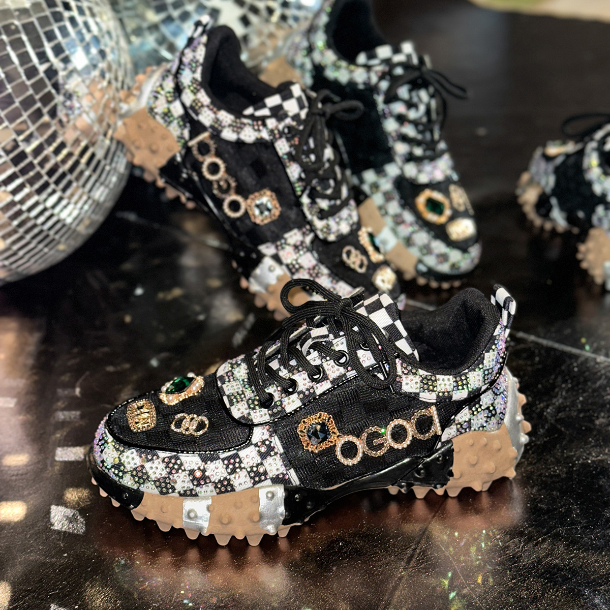 Trendy Diamond Luxury Shoe Non-slip Sports Tennis Shoe Platforms Sneakers Tide Shine Bling Rhinestone Shoes Zapatos De Mujer Luxury designer shoes