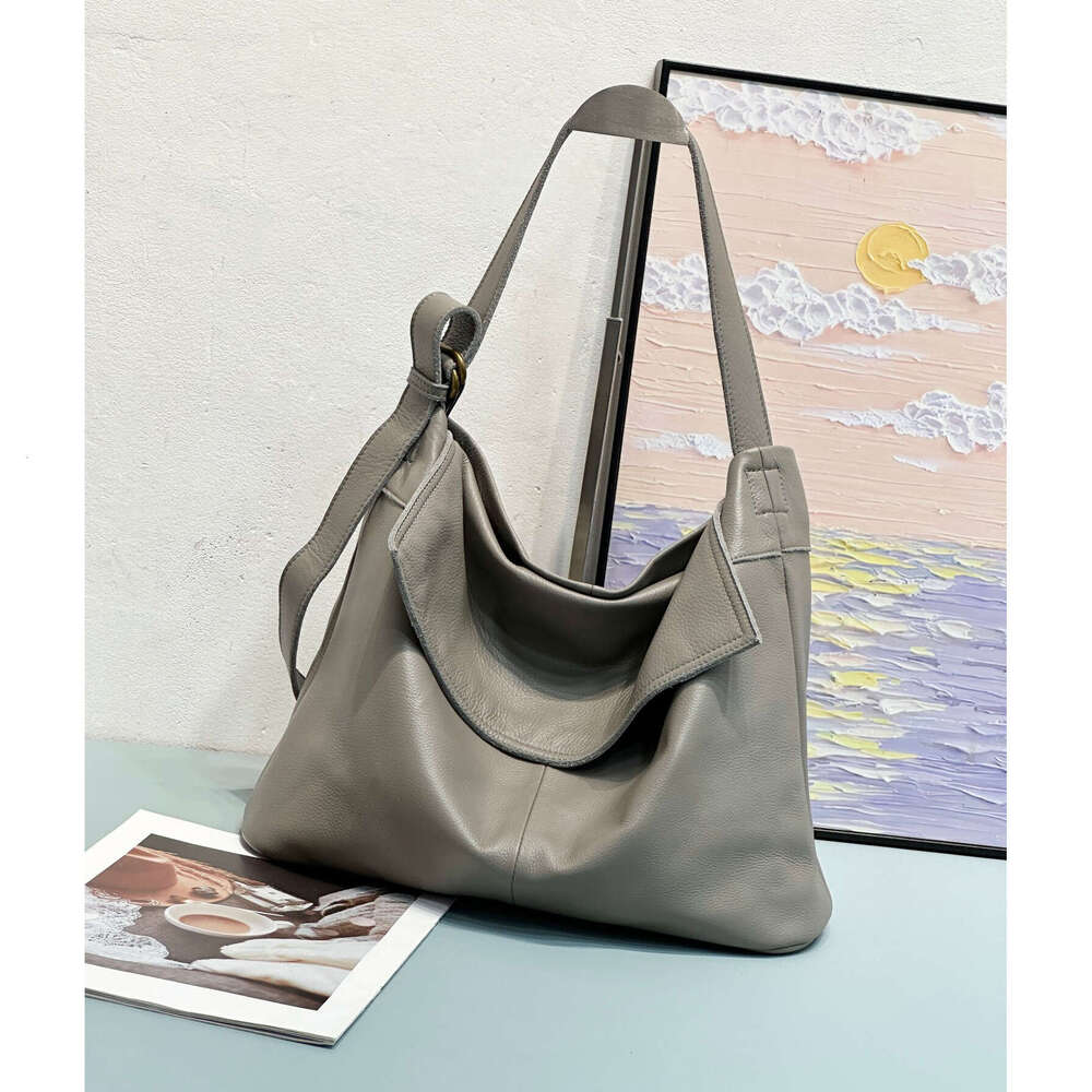Luxury Bag Designer Casual Fashion Single Shoulder Crossbody Large Capacity Top Layer Cowhide Women S Bag Soft Leather Flap Travel