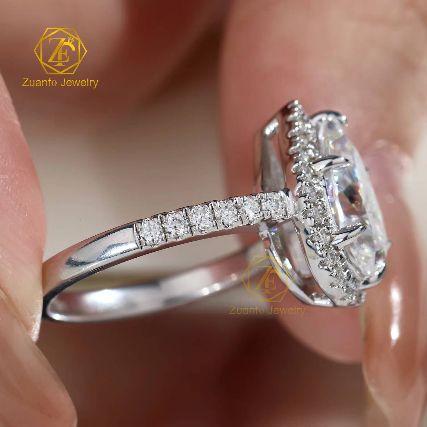 Classic 1CT 2CT 3CT Pear Cut Diamond Ring Custom Fine Jewelry Pass Diamond Tester D VVS Moissanite Halo Ring for Gifts