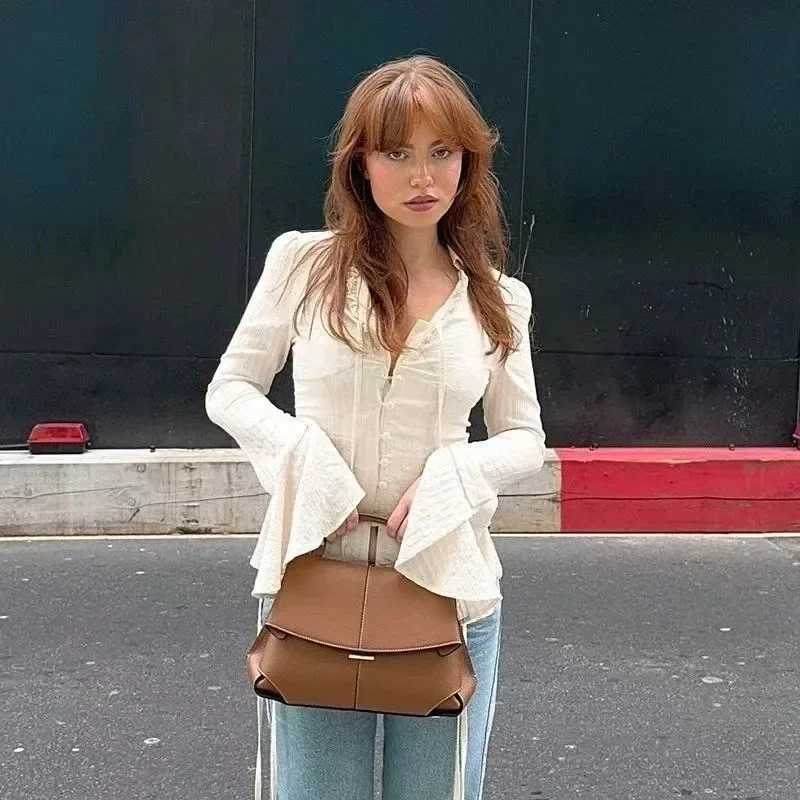 Designer handbag 2025 Hotselling model Popular fashion series 2024 new womens bag European and American fashion leather pleated womens handbag Y251031