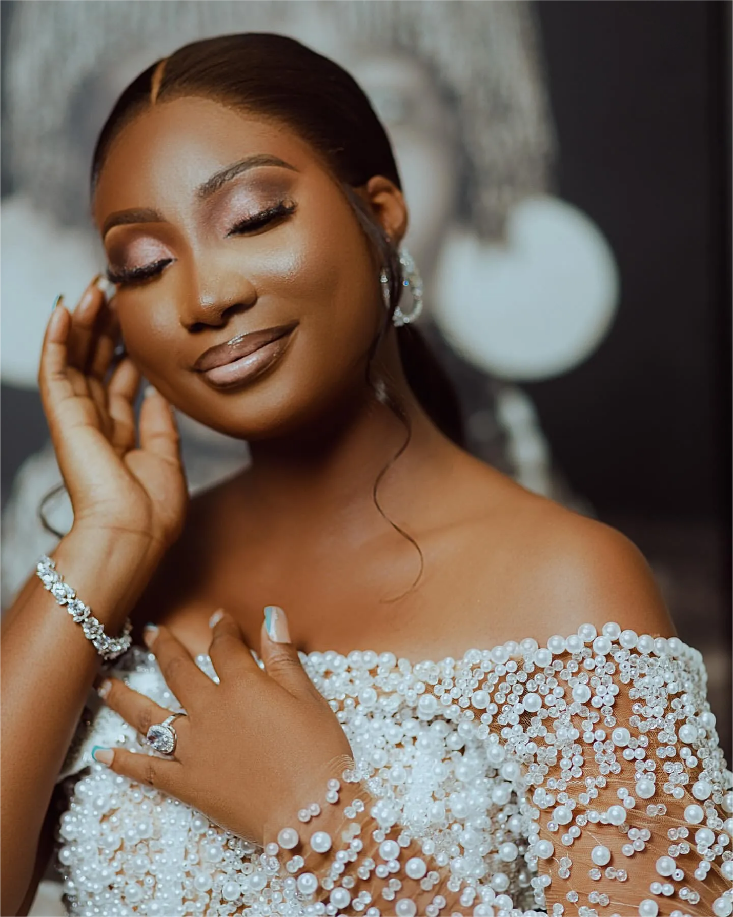 White Mermaid Wedding Dresses Plus Size Pearls Full Sleeves Satin Elegant Bridal Gowns Dresses Vestidos De Novia