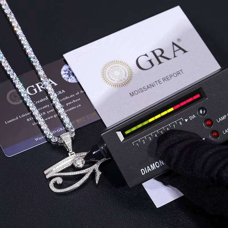 Bijoux New Fashion Hip Hop White Gold Plated 925 Sterling Silver VVS Moissanite Diamond Iced Out Hollow Evil Eye Pendant