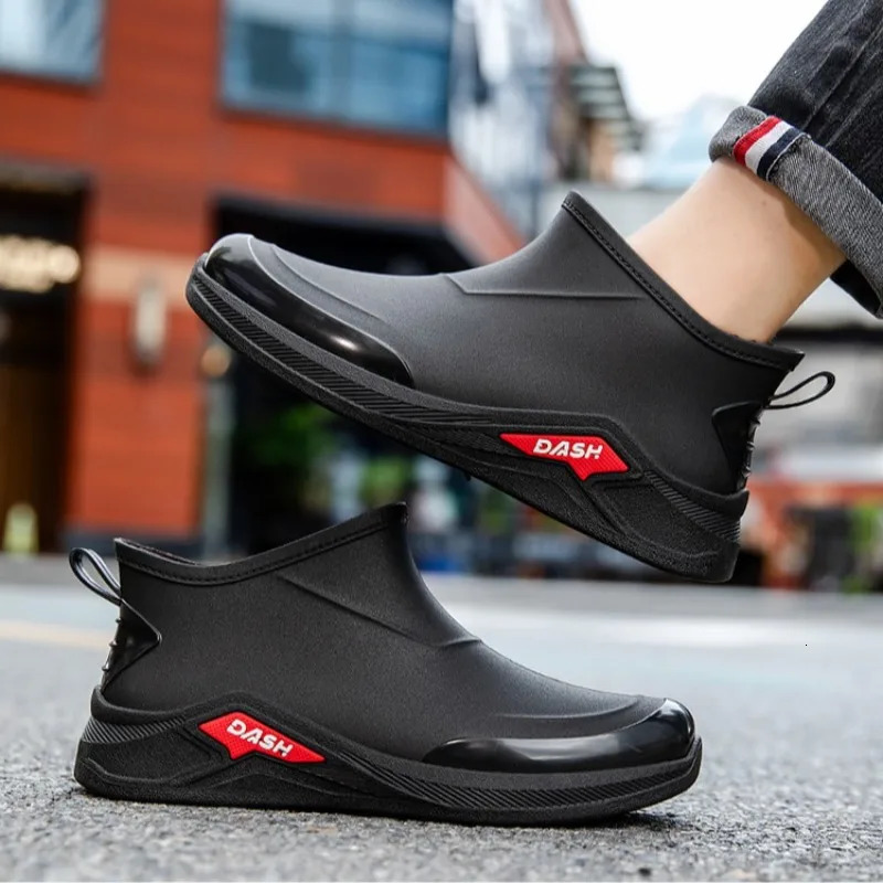 Mens Rain Boots Fashion Rubber Galoshes Outdoor Waterproof Fishing Shoes NonSlip Rubber Shoes for Men Winter Cotton Rain Shoes 251028
