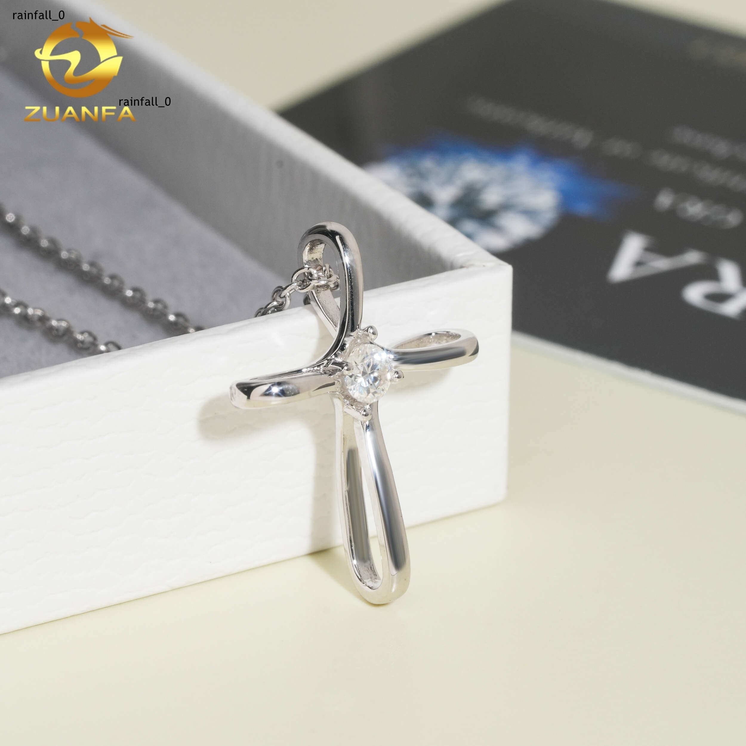 Solid 925 Silver Moissanite Jewelry Iced Out Cross Moissanite Necklace for Women Wedding Gift Bling Fashion Cross Necklace