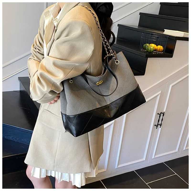 Designer Elegant Leather Shoder Bag For Wen With Crossbody Opti Classic Design By Famous Designer Luxury Handbag Y251120