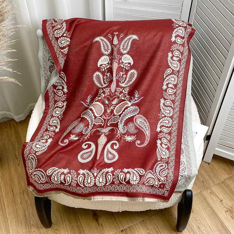 New Warm Luxury Cashmere Scarf Women Ethnic Paisley Shawl and Wraps Ladies Blanket Foulard Winter Bandana Bufanda C251031