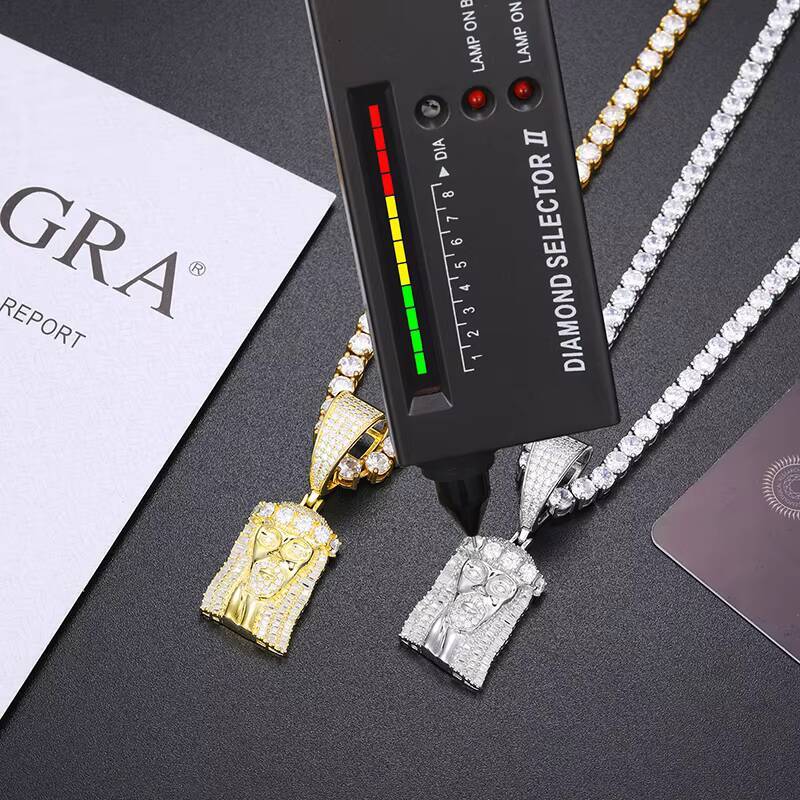 New Arrival 18K Gold Plated Rappers Jewelry 925 Sterling Silver Baguette VVS Moissanite Diamond Iced Out Jesus Piece Pendant