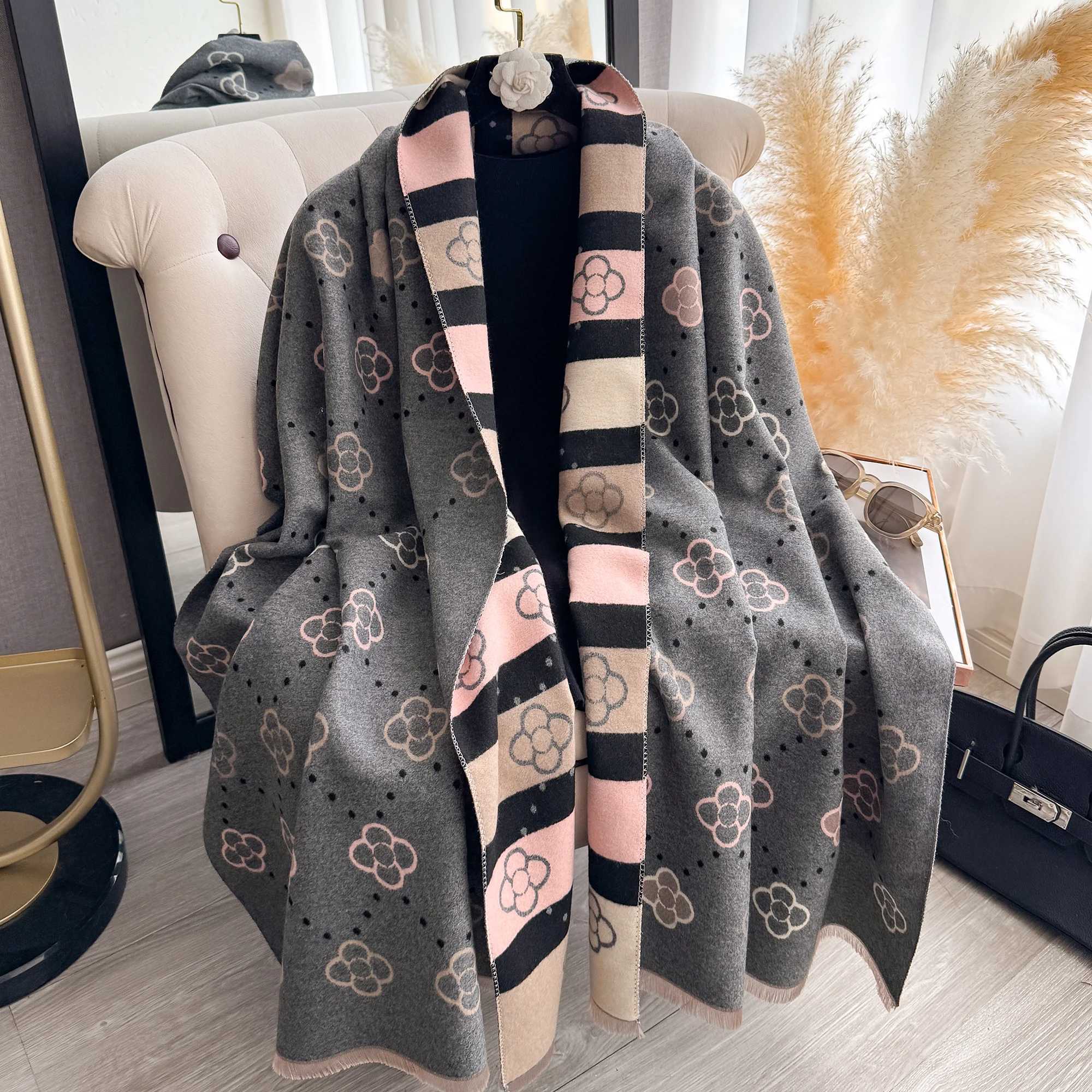 Womens Cashmere Hijab Scarves Warm Large Shawls Neck Wraps Essential for Autumn Winter Fashion Accessory C251031