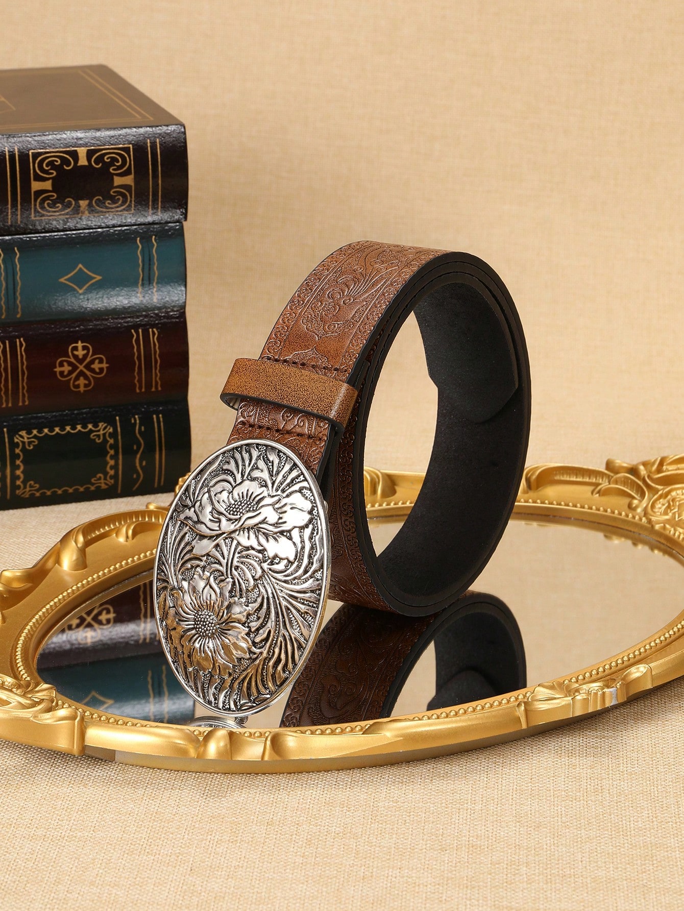 A ladies' polyurethane coffee-colored belt. This is a stylish and trendy Bohemian-style leather belt accessory that is suitable for streetwear co