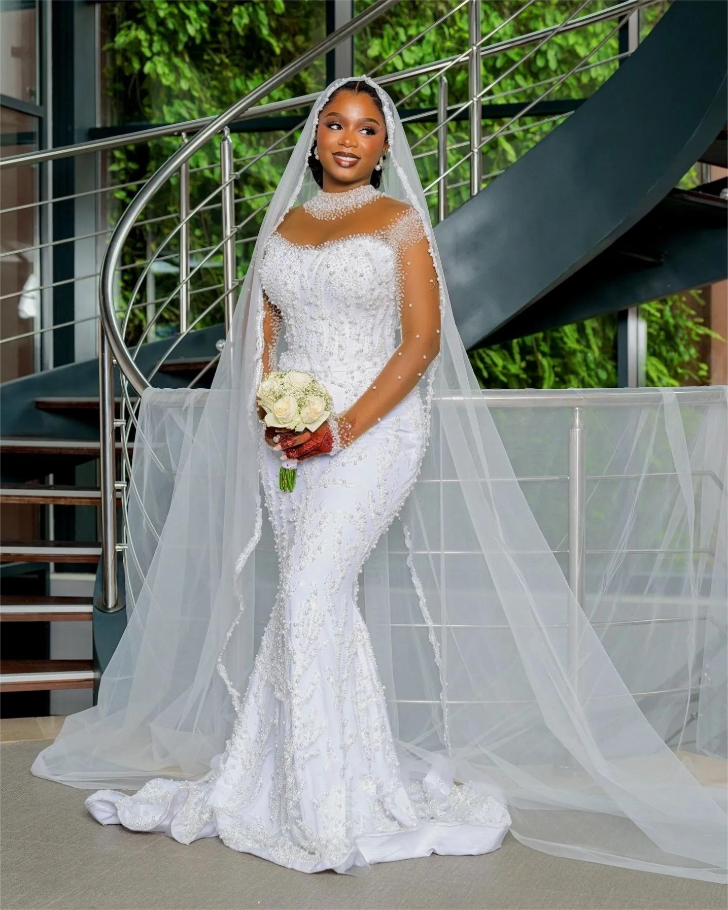 Mermaid Wedding Dresses Plus Size Luxurious Beaded Pearls Full Sleeves Sequined Vintage Elegant Bridal Gowns Dress