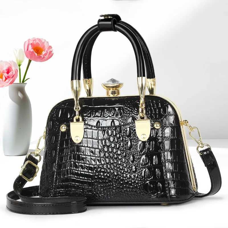 2025 New Luxury Handbags Women Bags Designer Crocodile Pattern Ladies Boston Shoulder Bag High Quality Womens Casual Tote BagT251031