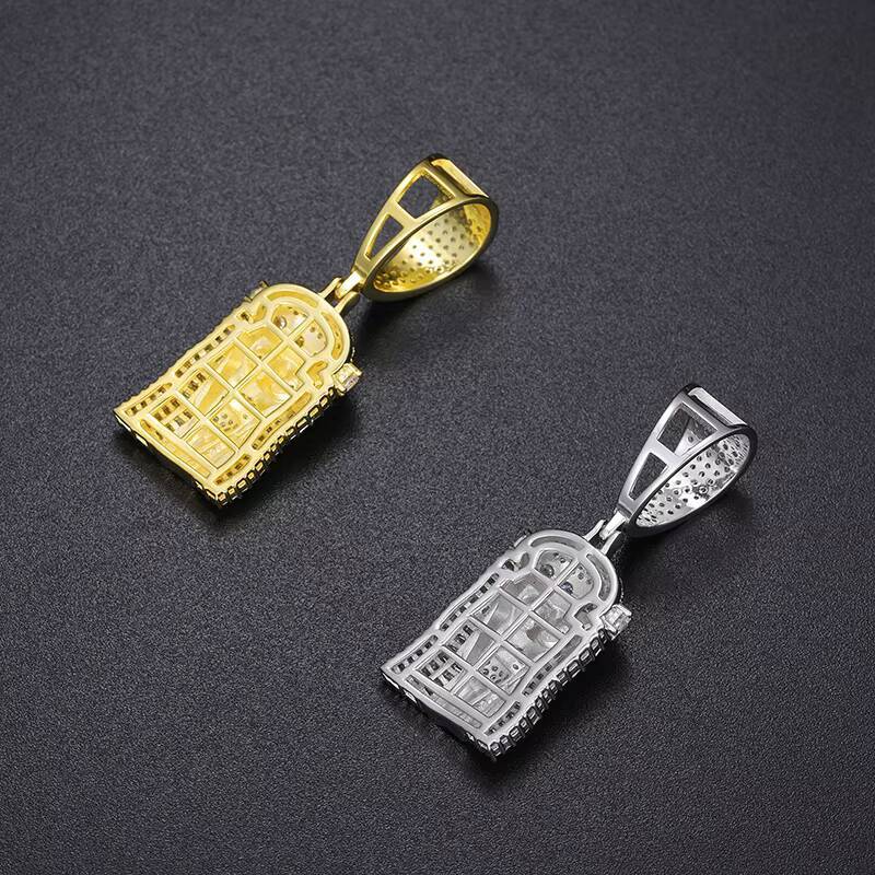 New Arrival 18K Gold Plated Rappers Jewelry 925 Sterling Silver Baguette VVS Moissanite Diamond Iced Out Jesus Piece Pendant