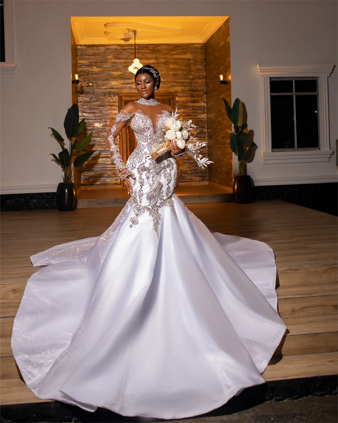 Mermaid Wedding Dresses Plus Size Beaded Lace Full Sleeves Sheer Neck Vintage Elegant Bridal Gowns Dress