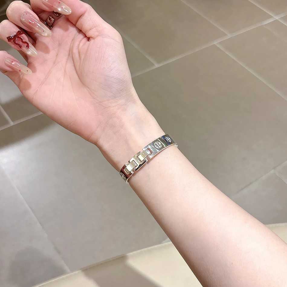 Luxury Metal Band for Watch Series 11 10 9 8 7 6 SE 5 4 3 tra Wen Slim Strap iwatch 46 42 38 40 41 44 45 49mm Bracelet Y251031
