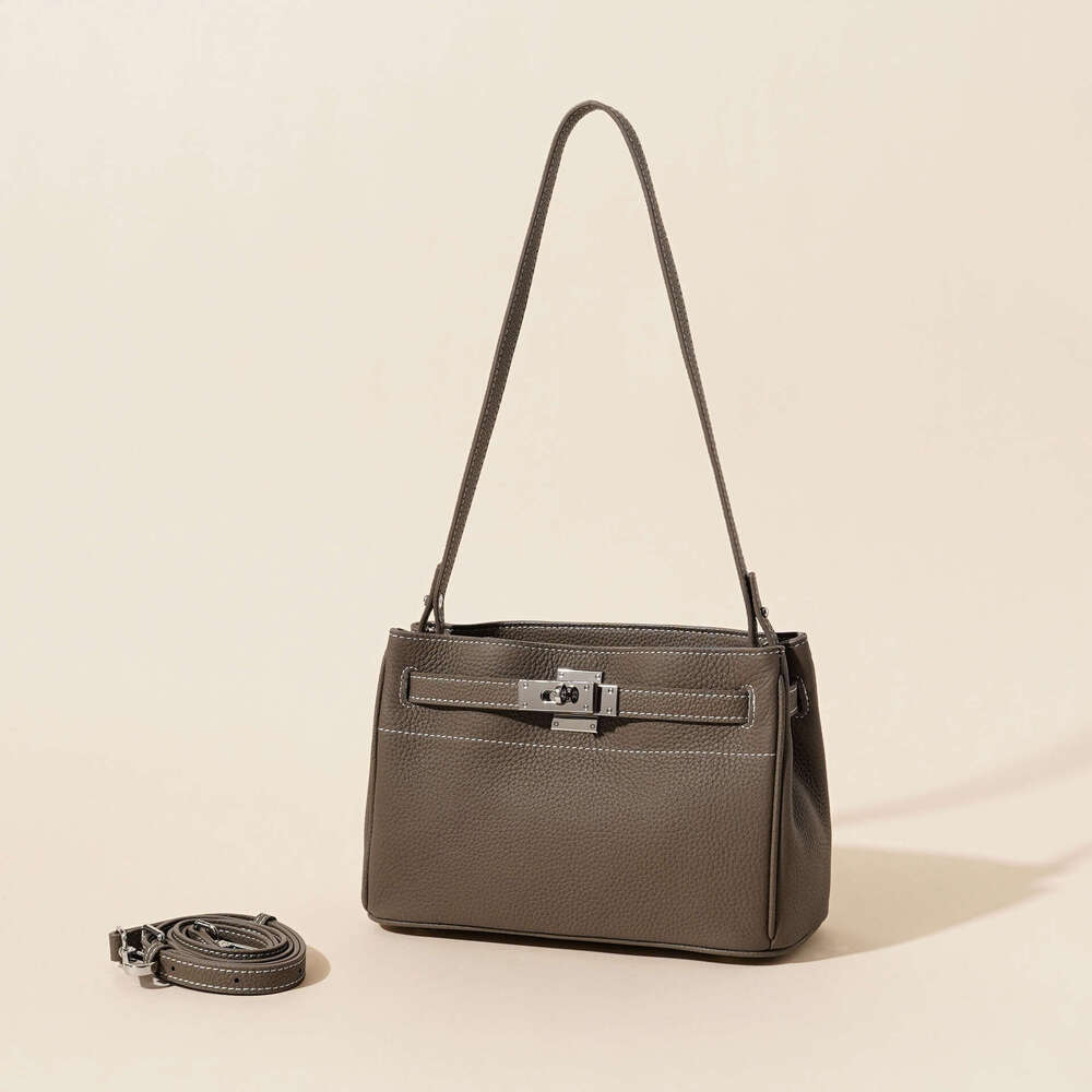 Top Layer Cowhide High-End New Vintage Lock Underarm Genuine Leather Shoulder Handbag Crossbody Bag