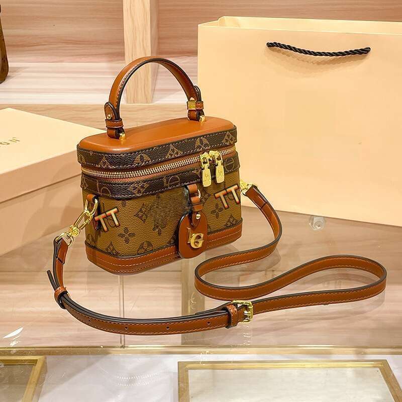 Box for Women 2025 New Vintage Floral Niche High-end Handheld Crossbody Small Bucket Bag