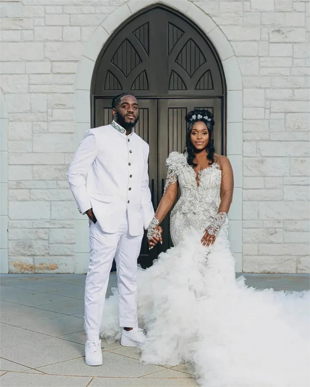 Wedding Dress Plus Size Appliques Beaded Crystals Pearls Tiers Luxurious Bridal Gowns Dresses