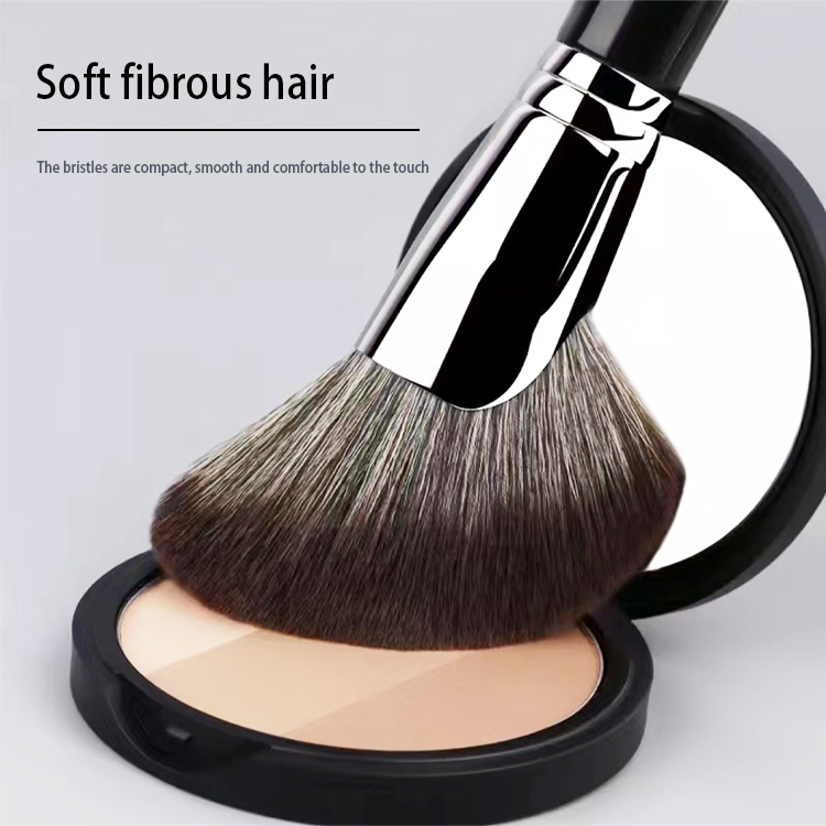 Large Angle-Side Loosely-Piled Makeup Brush - Perfect For Shadows And Contours Fluffy Sickle-Shaped Contour & Blush Brush for Precise Application