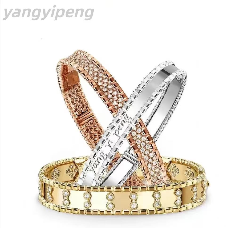 18K gold-plated wide and narrow kaleidoscope bracelet; kaleidoscope necklace; four-leaf clover bracelet necklace set