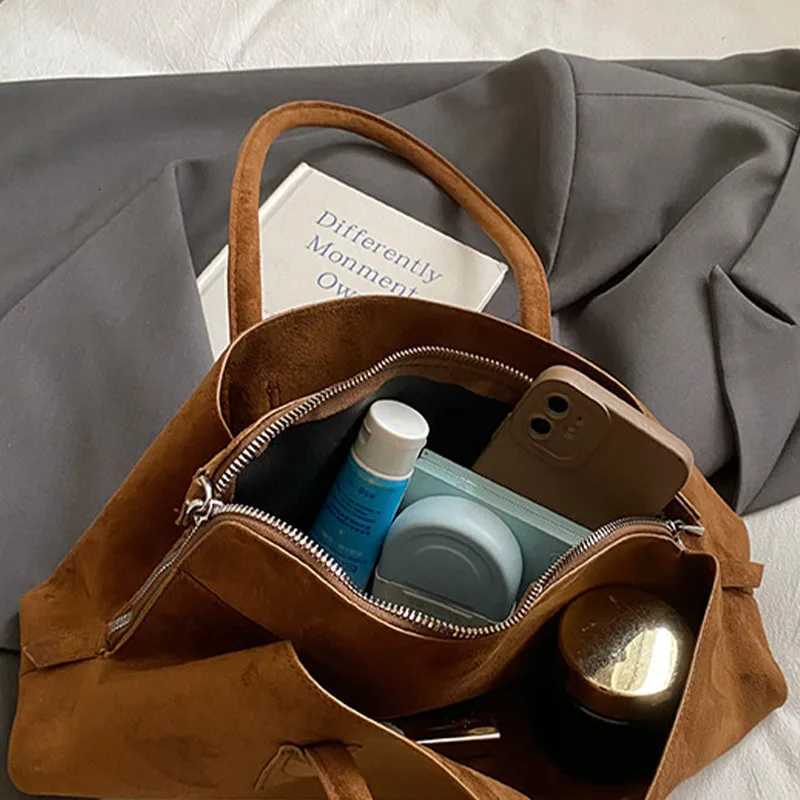 Womens Irregular Suede Shell Handbagbrand Design Large Capacity Frosted Shopping Bagmultilayer Storage Travel Shoulder BagT251031