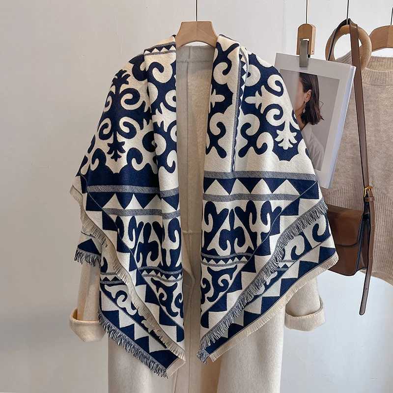 2025 Womens Luxury Brand Winter Cashmere Scarf Tasseled Damask Printed Shawl Warm Wrap Foulard Poncho C251031