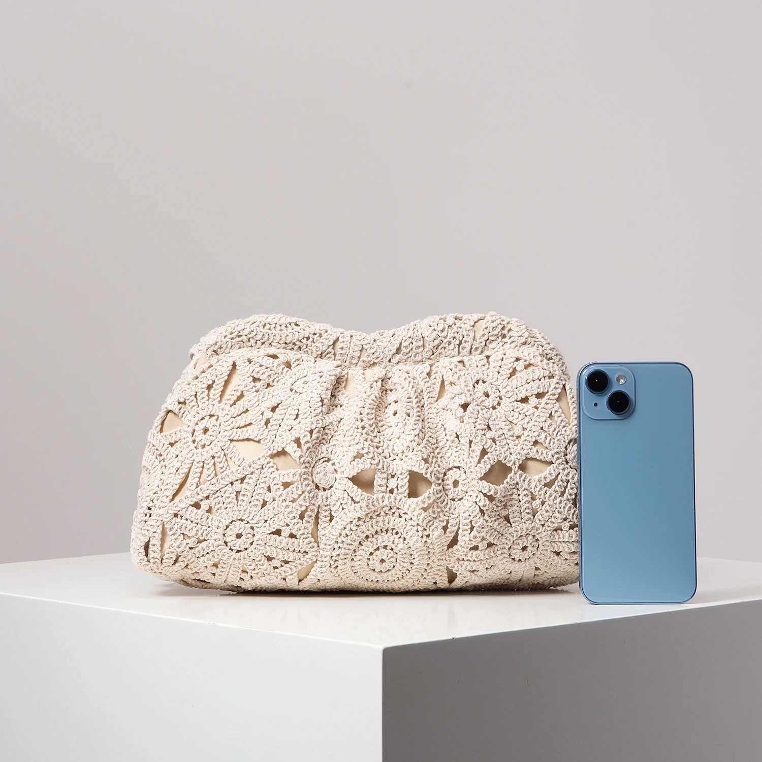 Patterned Hollow Woven Clutch Bag Simple and Versatile Handbag Bohemian Beach Bag Holiday Casual Straw Wallet Elegant Evening Party Bag Patterns Are R