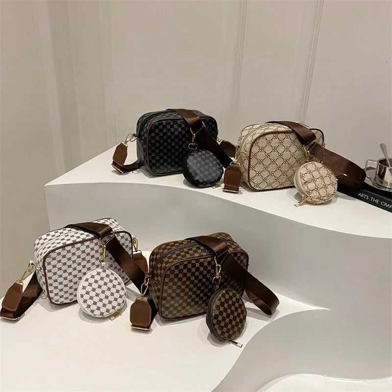 Simple And Trendy Texture Casual Womens Shoulder Bag With A Foreign Style Strap Small Hanging Bag Diagonal Crossbody Small W251031