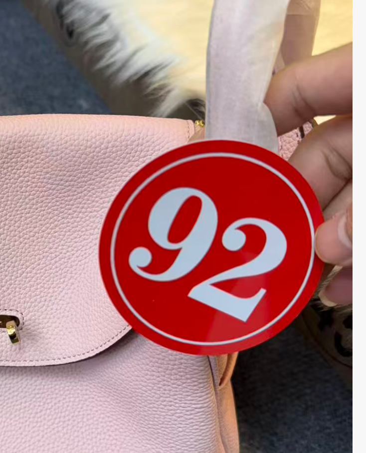 Premium Designer Shoulder Bag Sleek Design Ideal for Daily Use 00092