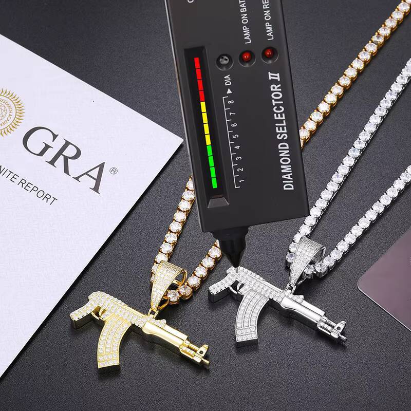Rappers Punk Style 18K Gold Plated 925 Sterling Silver VVS Moissanite Diamond Iced Out AK47 Gun Pendant for Men