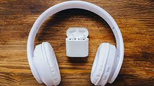 2023 With Noise-Cancelling Bluetooth Headphones Recommended