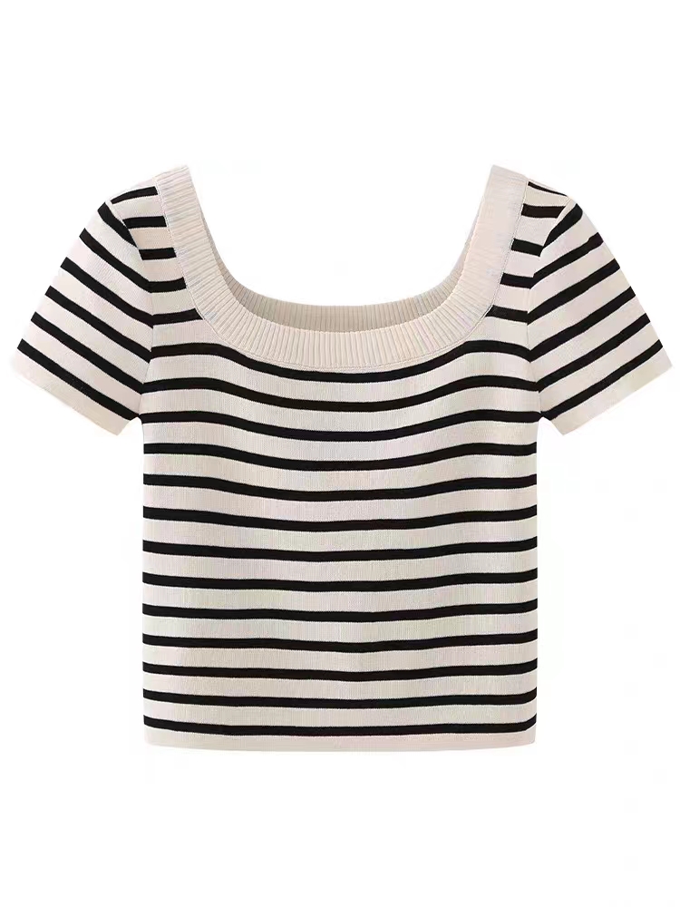 Knitwear, Waistcoats, T-shirts, All These Striped Pieces Are Stylish!