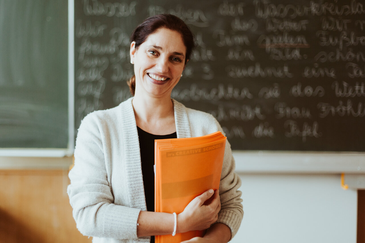 Style in the Classroom: Exploring the Fabulous Wardrobe of Teachers