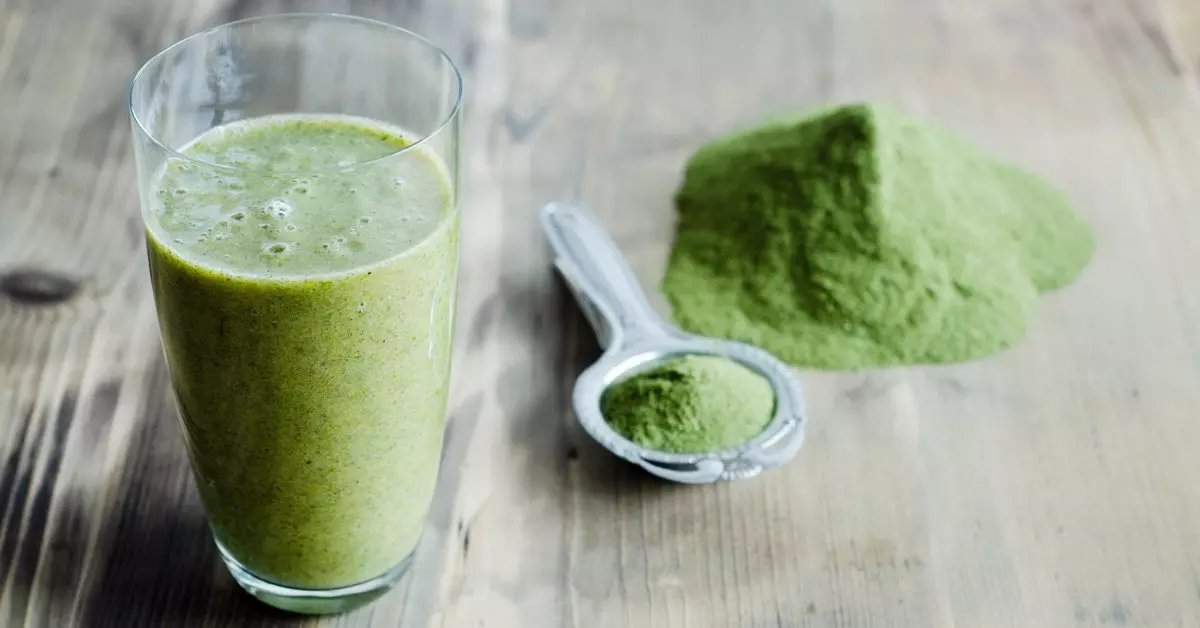 Why You Should Replace Your Morning Coffee with a Green Powder Drink