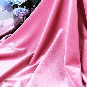 Tissu 160 cm de large polyester tricot velours tissu en hiver court tissu brossé pour costumes de scène et poupées jouets 150 g/m² 230419