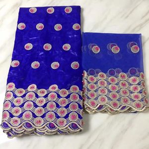 Tissu 5yards top vente tissu de brocart bazin africain bleu royal avec des perles et 2yards broderie de dentelle nette française pour robe bz91