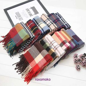 Factory Designer Original Bur Home Boutique en ligne de foulards d'hiver Écharpe pour enfants Imitation cachemire Édition coréenne Garçon Automne et Checker Baby Warm Girls