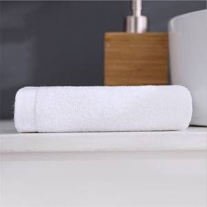 Venta al por mayor de fábrica, toalla blanca de algodón para el hogar, se puede personalizar, gruesa, suave, absorbente, baño de Hotel para adultos, toallas, logotipo personalizado