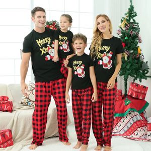 Famille correspondant tenues à manches courtes Noël Plaid Père Mère Enfants Pyjamas Ensembles Maman et moi Noël Pjs Vêtements 231204