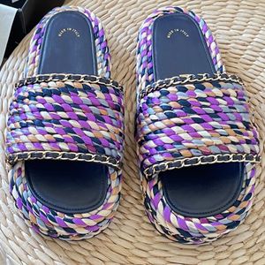 Designer célèbre de pantoufles au début du printemps Femmes Classic Luxury Patchwork One Word Flip Flop Ladies Slippers confortable et souple Corde de chanvre Sandales selles épaisses