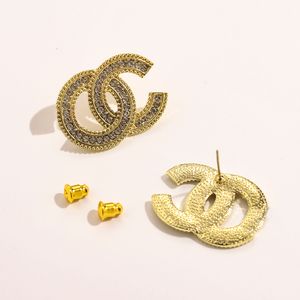 Moda 18K Chapado en oro 925 Diseñadores de marca de lujo de plata C-Letters Stud Acero inoxidable Geométrico Mujeres famosas Crystal Rhinestone Pendiente Wedding Party Jewerlry