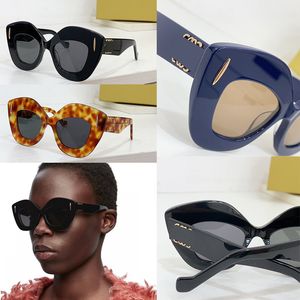 Lunettes de soleil photo de rue à la mode et cool pour hommes et femmes, lunettes à monture surdimensionnée, lunettes de chat luxueuses avec étui de protection LW40127I