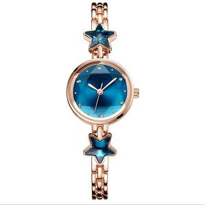 Pulsera de moda, reloj atractivo para mujer, relojes creativos con diamantes para mujer, relojes de pulsera contraídos con esfera pequeña y estrella para mujer