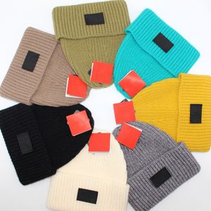 Gorra de invierno Hombres Diseñadores Beanie Sombreros Mujer Color sólido Sombrero de punto Rayas Letras Gorras