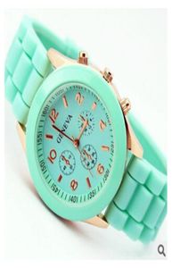 Fashion Casual Shadow Style Rosegold Femmes colorées Men Genève Regardez en caoutchouc Silicon Candy Jelly Silicone Quartz Wrist Watches Fre2883635