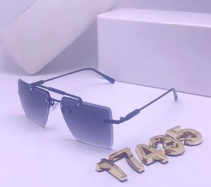 Mode classique 4361 lunettes de soleil pour hommes noir/gris irrégulier lunettes de soleil unisexes lunettes de soleil carrées en plastique gris transparent UV400 qualité supérieure avec Box17435